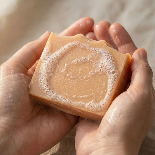 Fruchtzauber für die Haut? Warum Pfirsich & Apfel dein neuer Glow-Booster sind